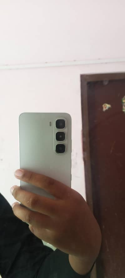 Infinix hot 60i 