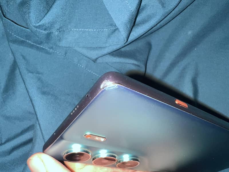 Tecno CAMON 40 5