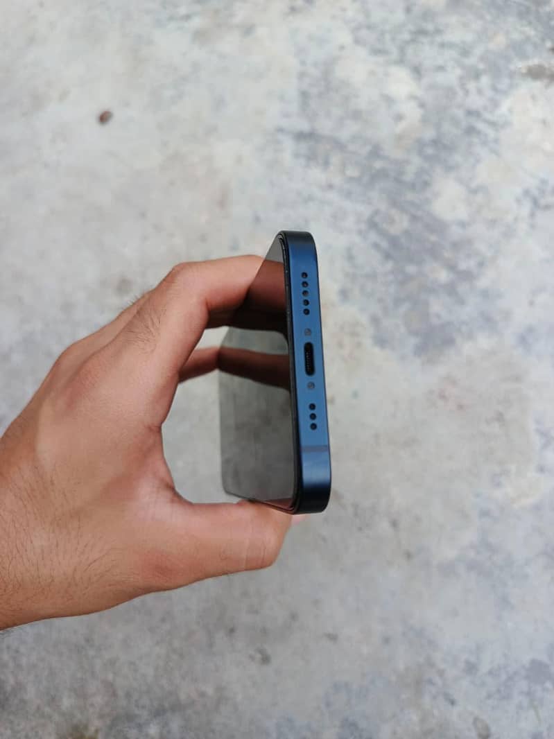 Apple iPhone 13Jv 3