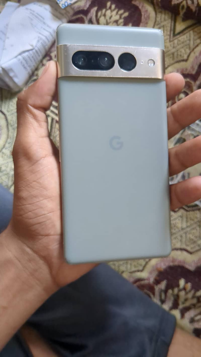 Google Pixel 7 Pro 6