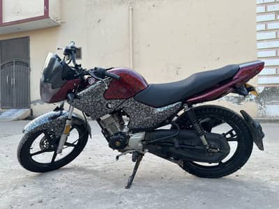 Yamaha YBR 125 | 2020 | Red Color