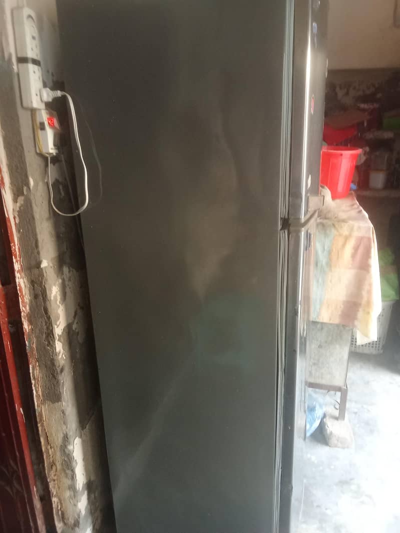DAWLANCE FRIDGE 1