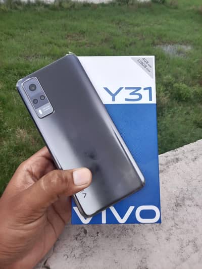 Vivo Y31 4 128 with box 10/9.5 Snapdragon 662