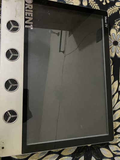LCD LED  used ha screen ma lines hai