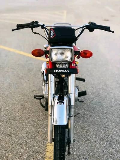 Honda CG 125 model 2019 for urgent sale