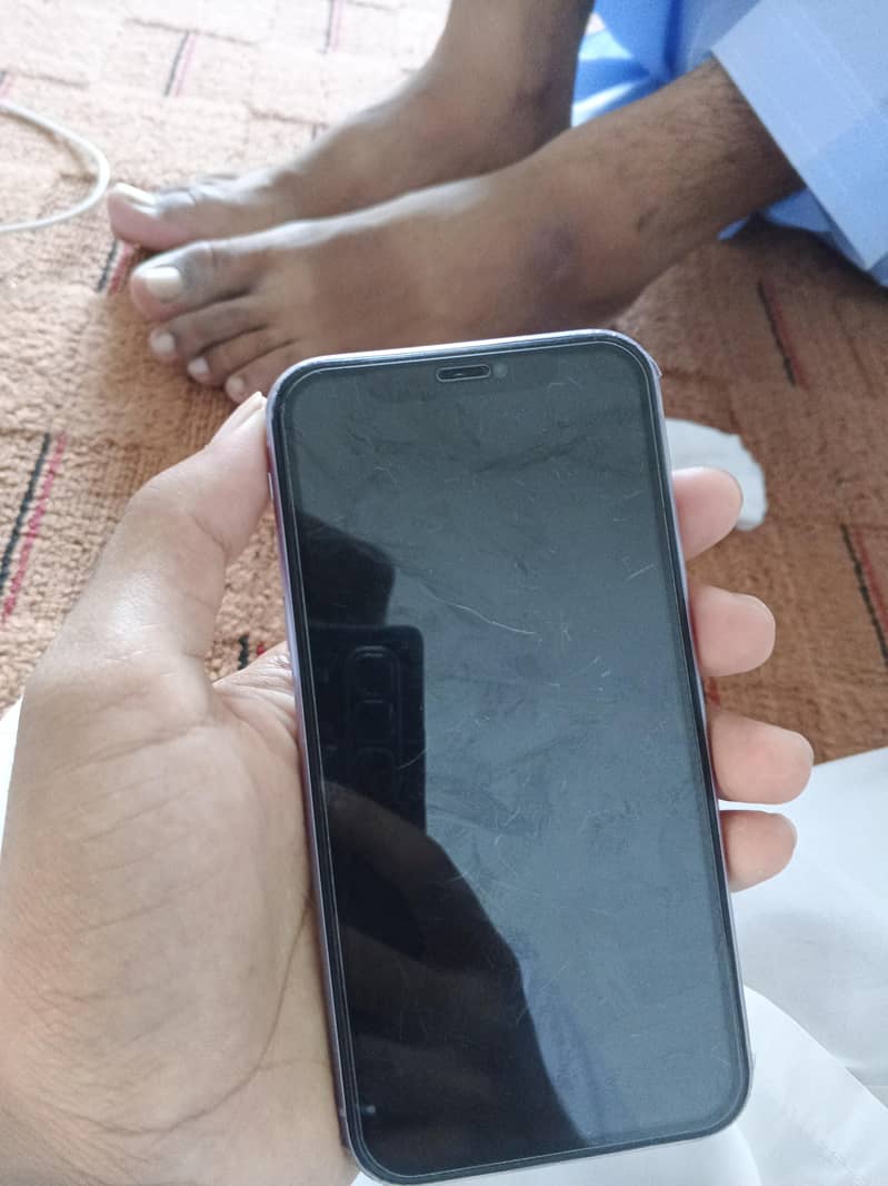 Apple iPhone 11 6
