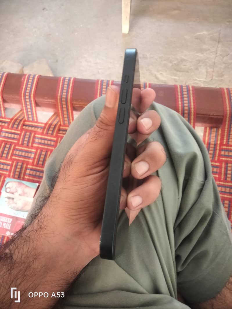 Apple iPhone 14 2