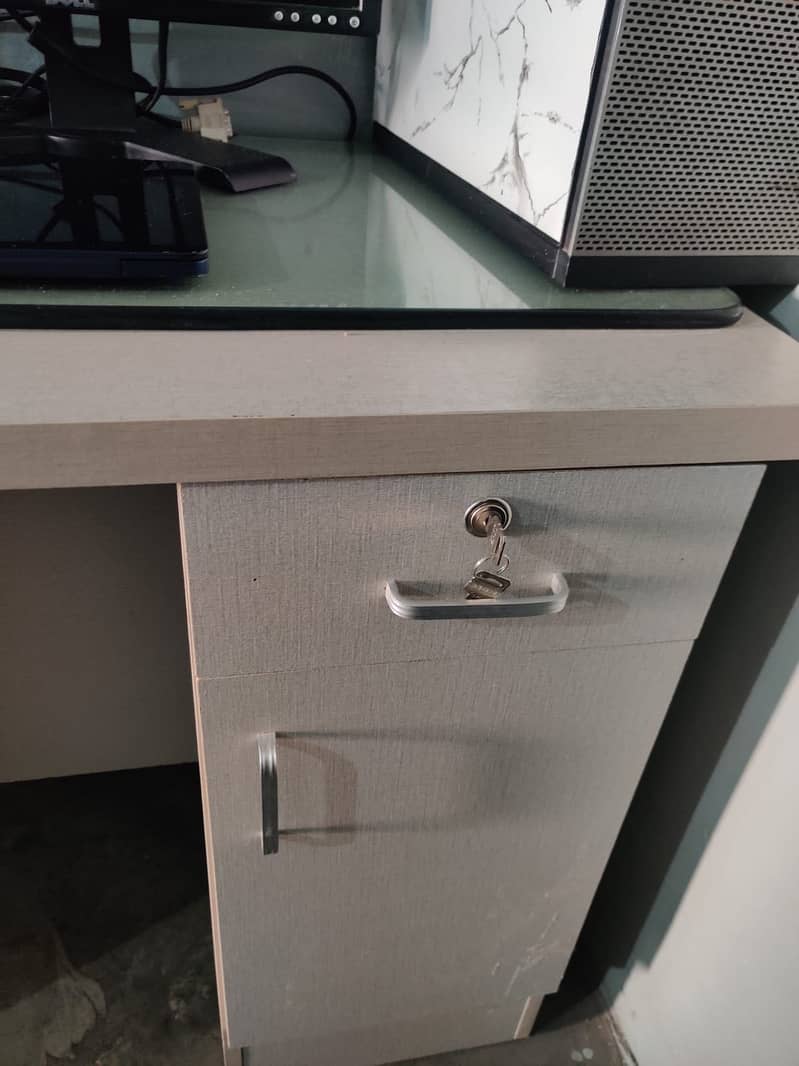 Office table 0