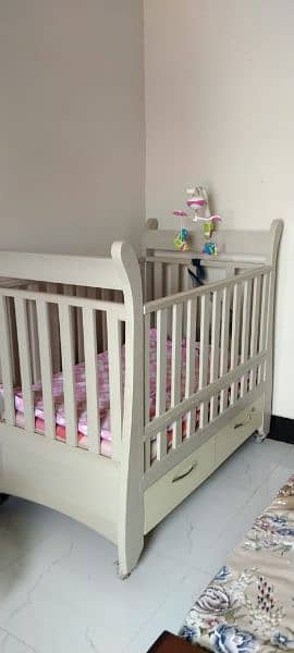 baby bed with drawers