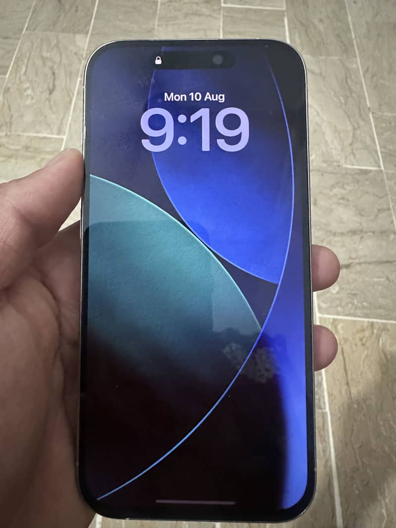 Apple iPhone 15 Pro 4