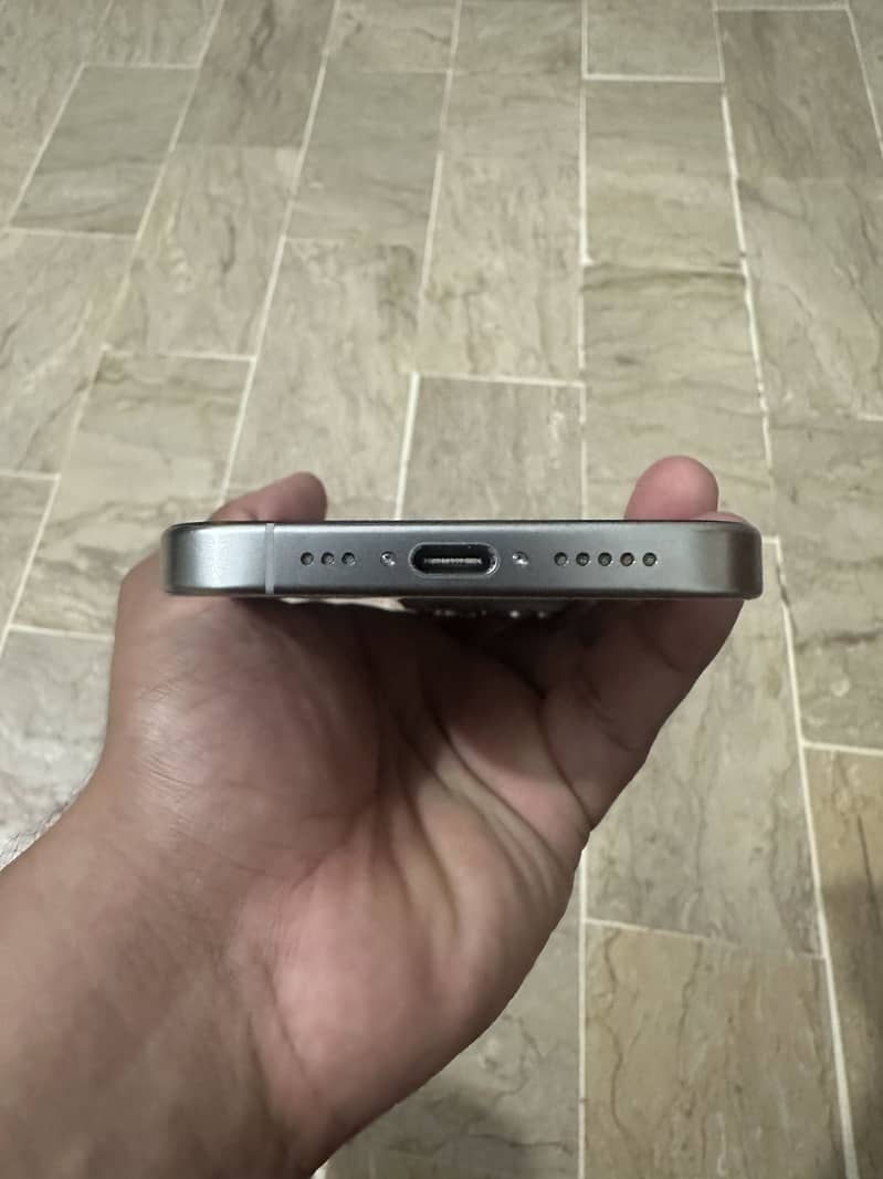 Apple iPhone 15 Pro 5