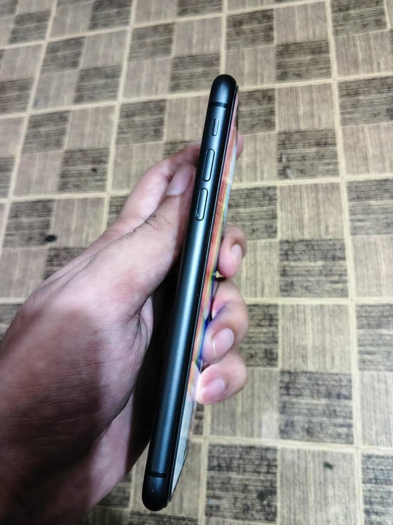 Apple iPhone 11 2
