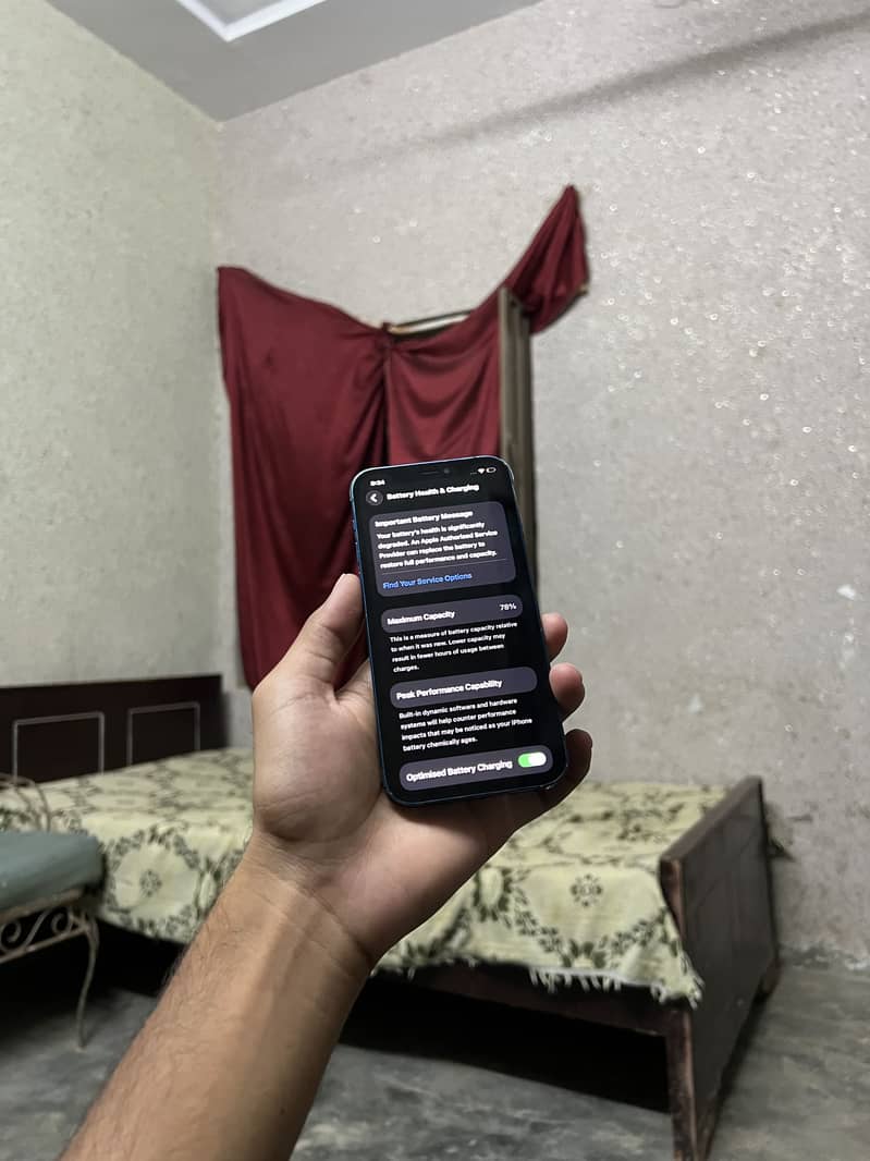 Apple iPhone 12 7