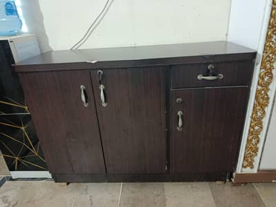 selling cloth stand condition 10/7.
