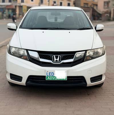 Honda City IVTEC 2018 Model Total genuine Scratch less condition