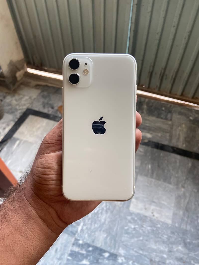 Apple iPhone 11 0