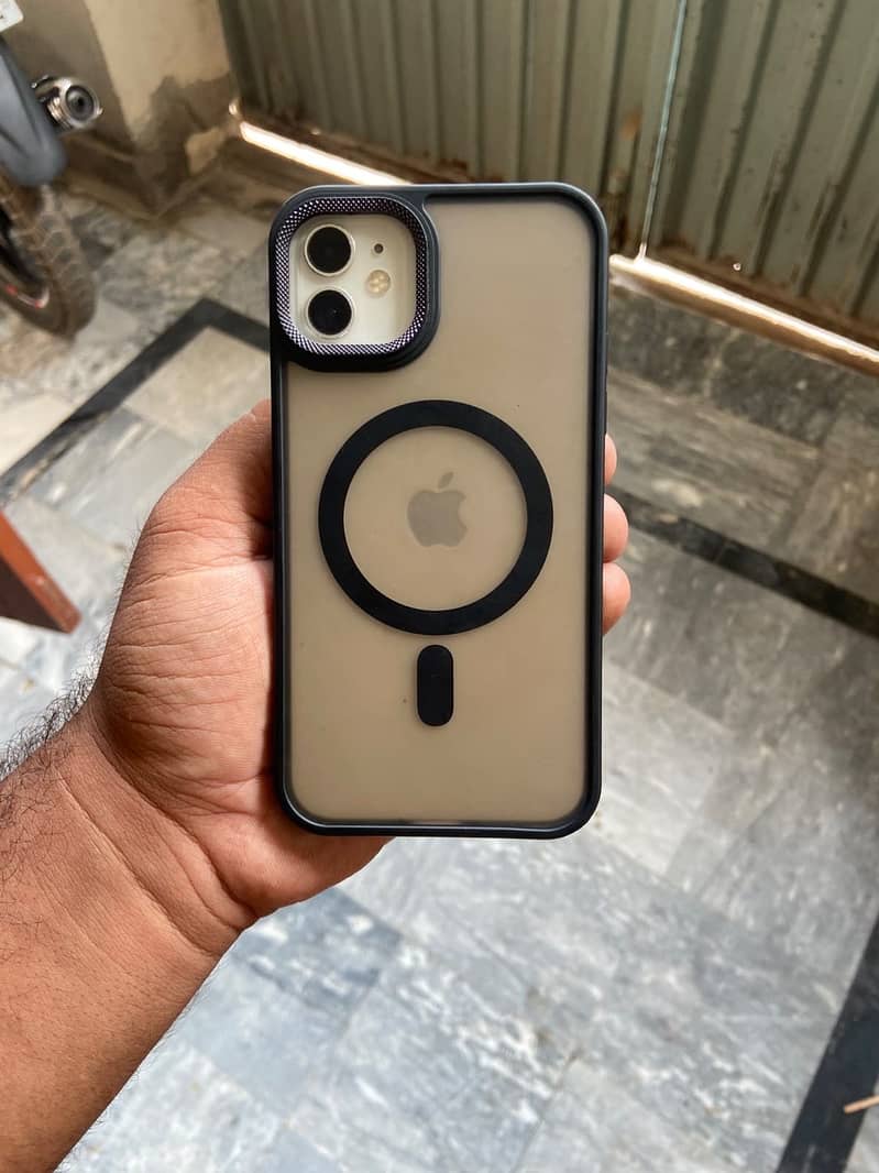 Apple iPhone 11 3