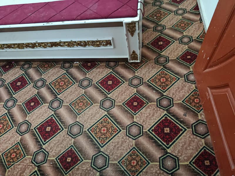 good condition carpet 1