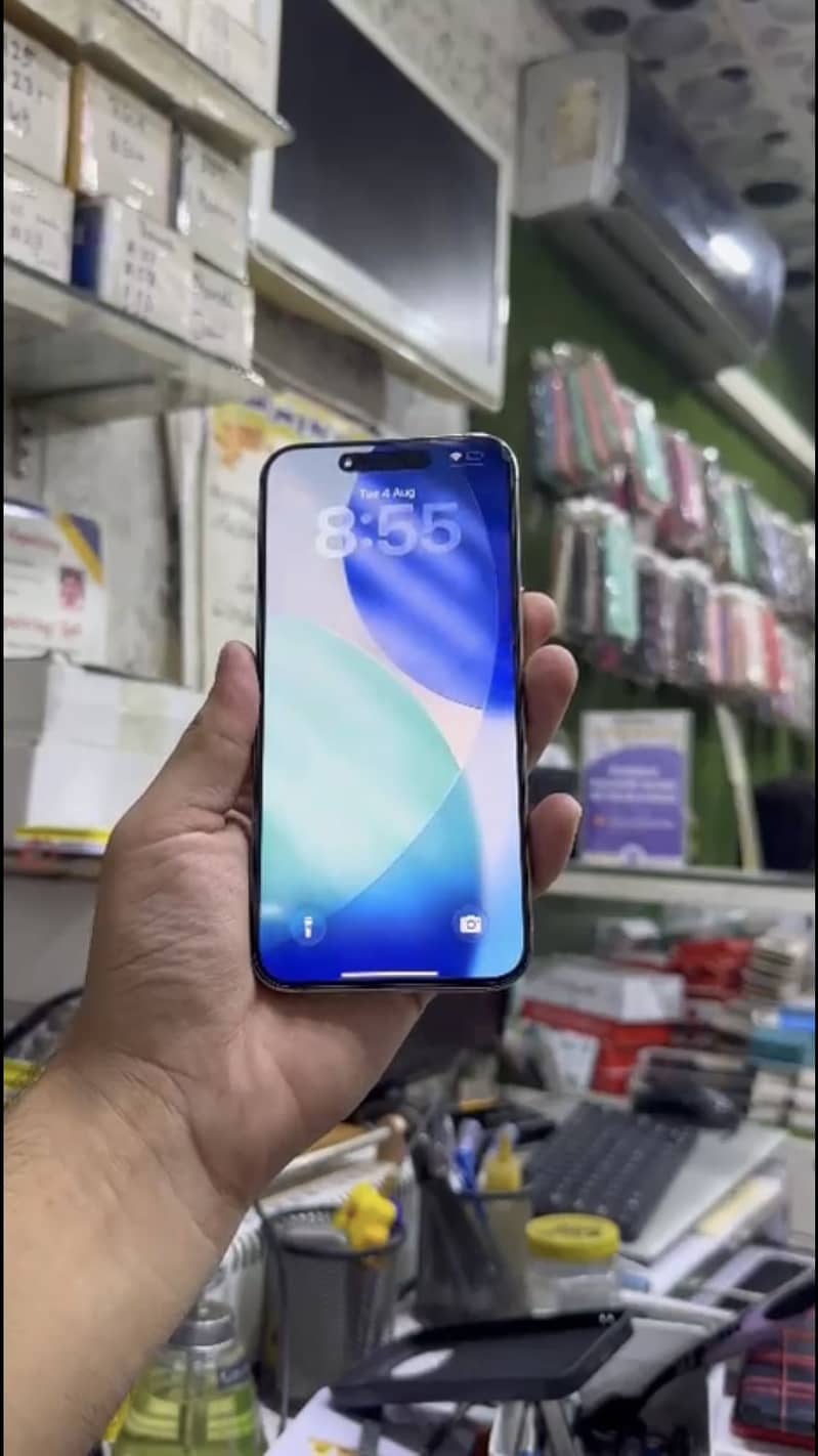 Apple iPhone 15 Pro Max 3