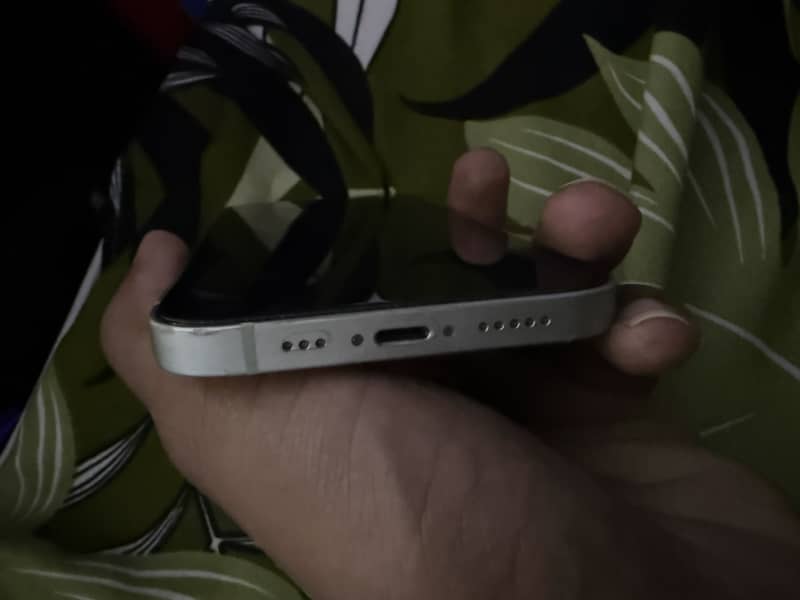 Apple iPhone 12 0