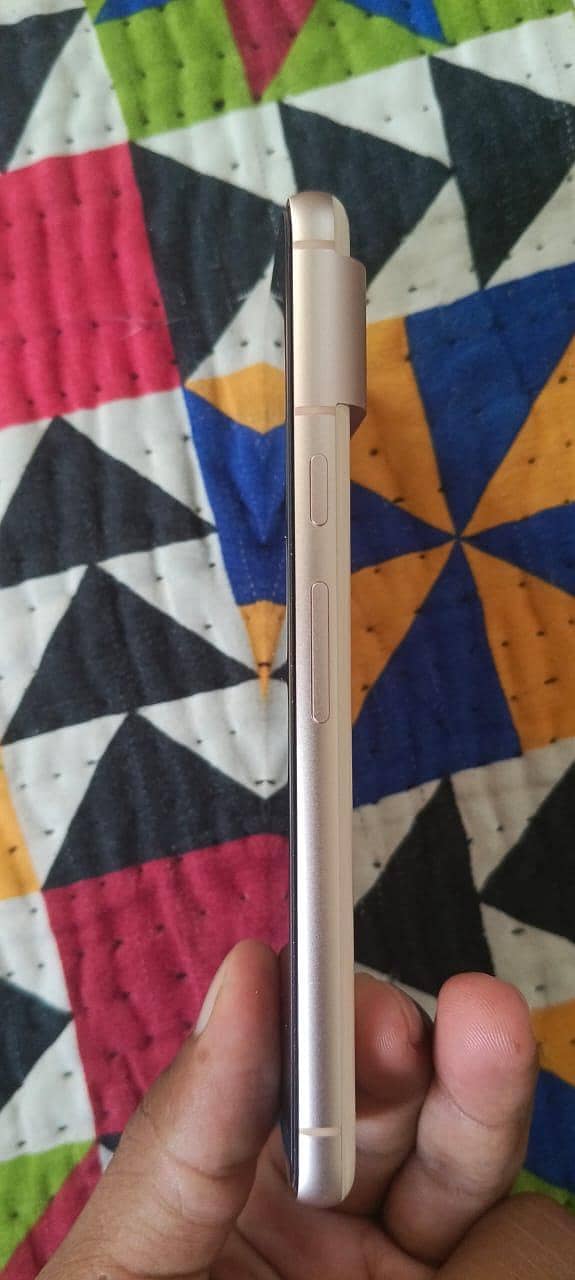 Google Pixel 8 1