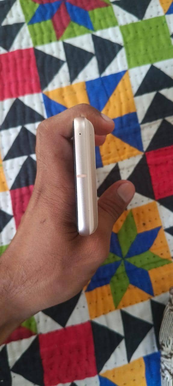Google Pixel 8 2