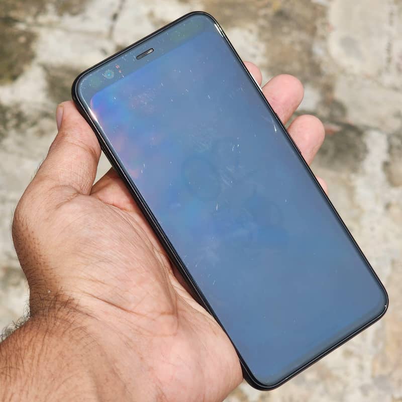 Google Pixel 4 3