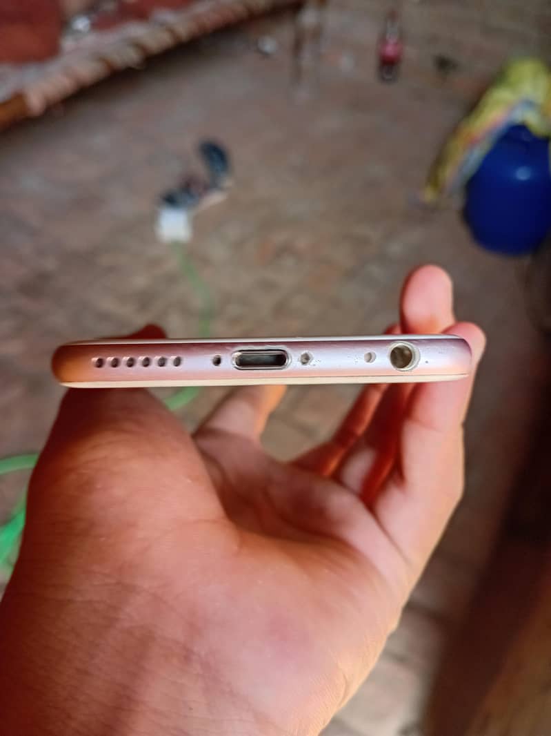 Apple iPhone 6S 3
