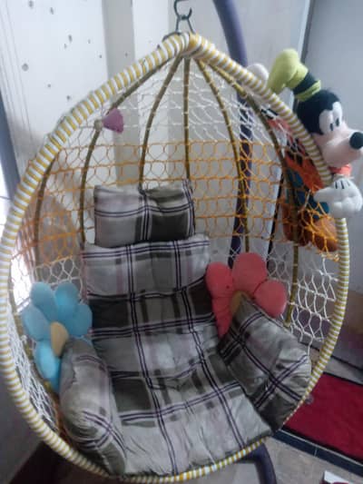 Comfortable Jhula