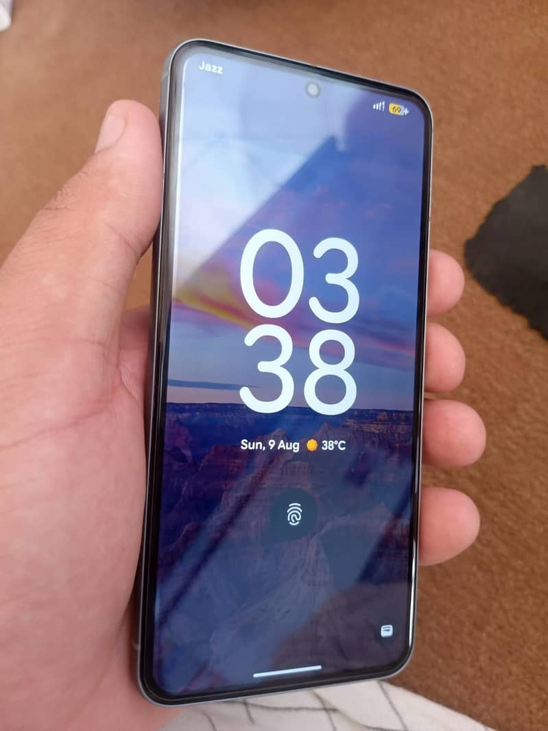 Google Pixel 8 2