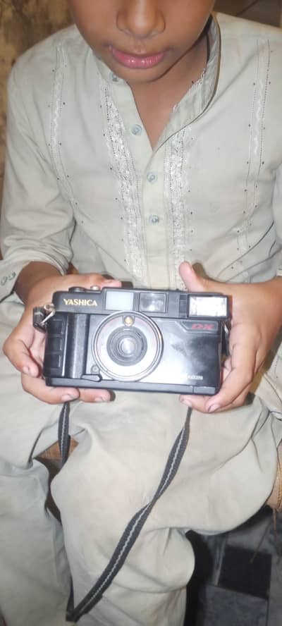 YASHICA Dx camera lens 38mm