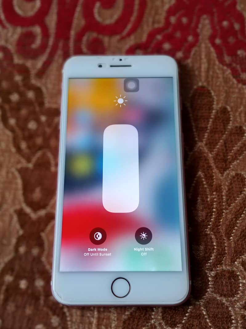 Apple iPhone 7 Plus 2