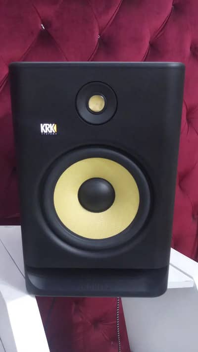 KRK ROKIT 8 G4 8″ 2-Way Active Studio Monitor (Black) Single