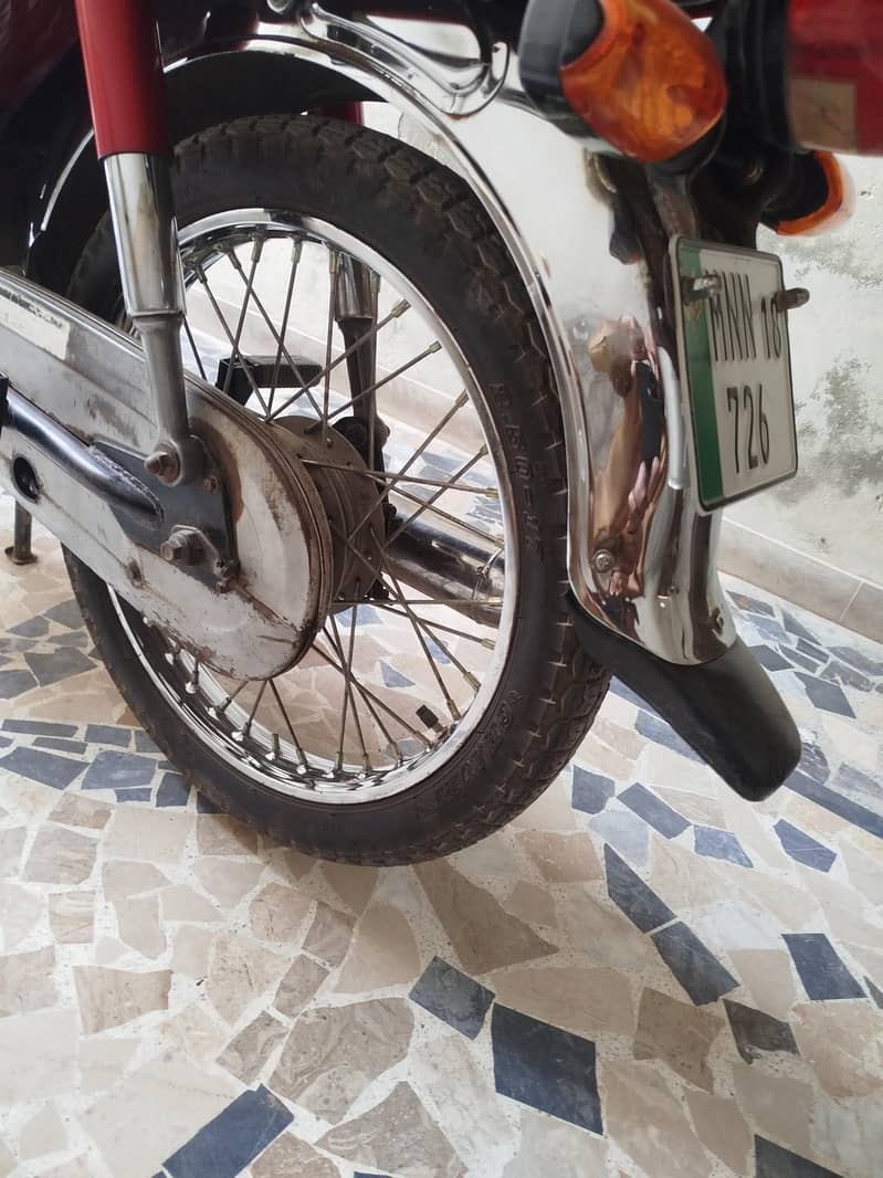 CD 70 2018 model 4