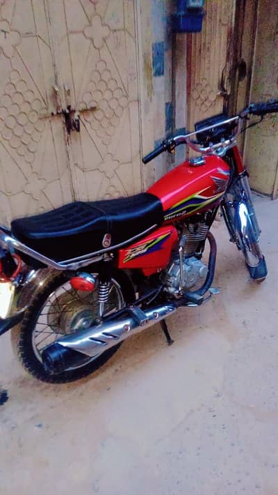 Honda 125 for sale 16 model new condition