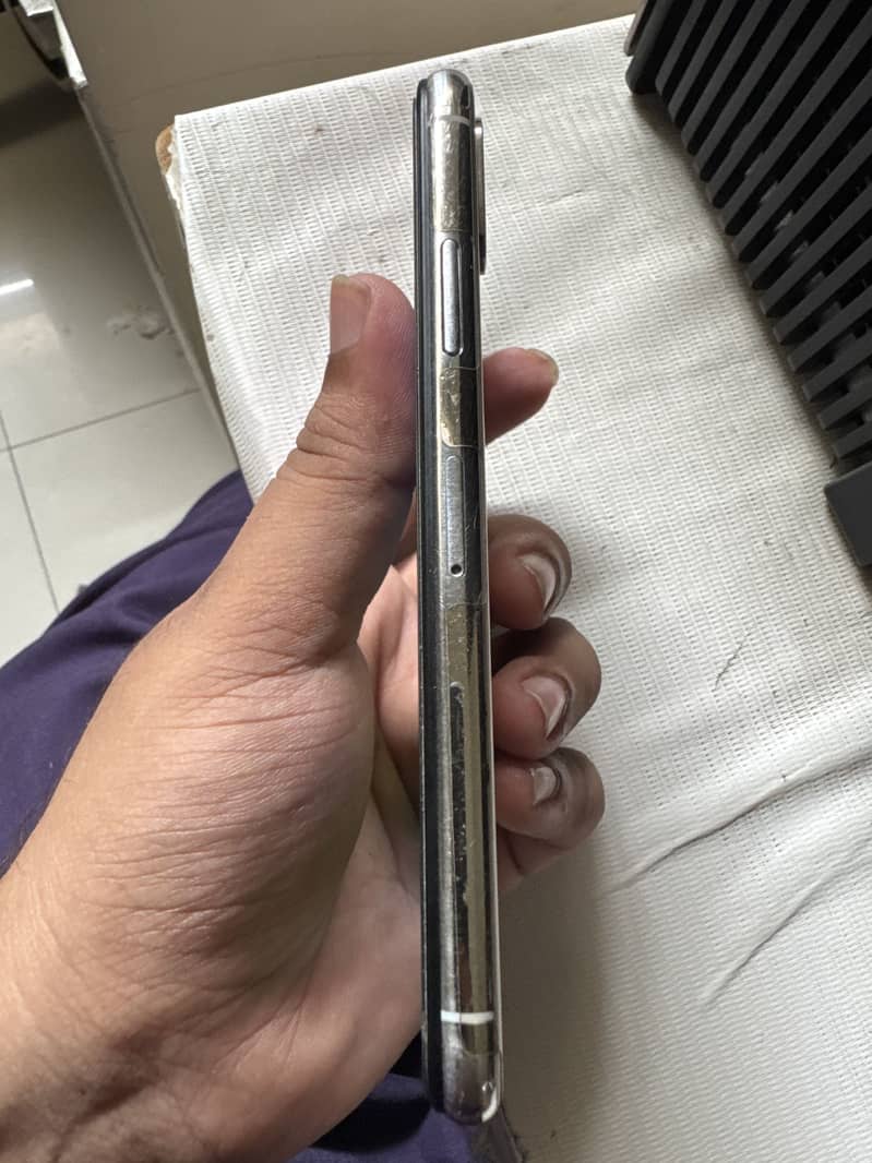 Apple iPhone X 1