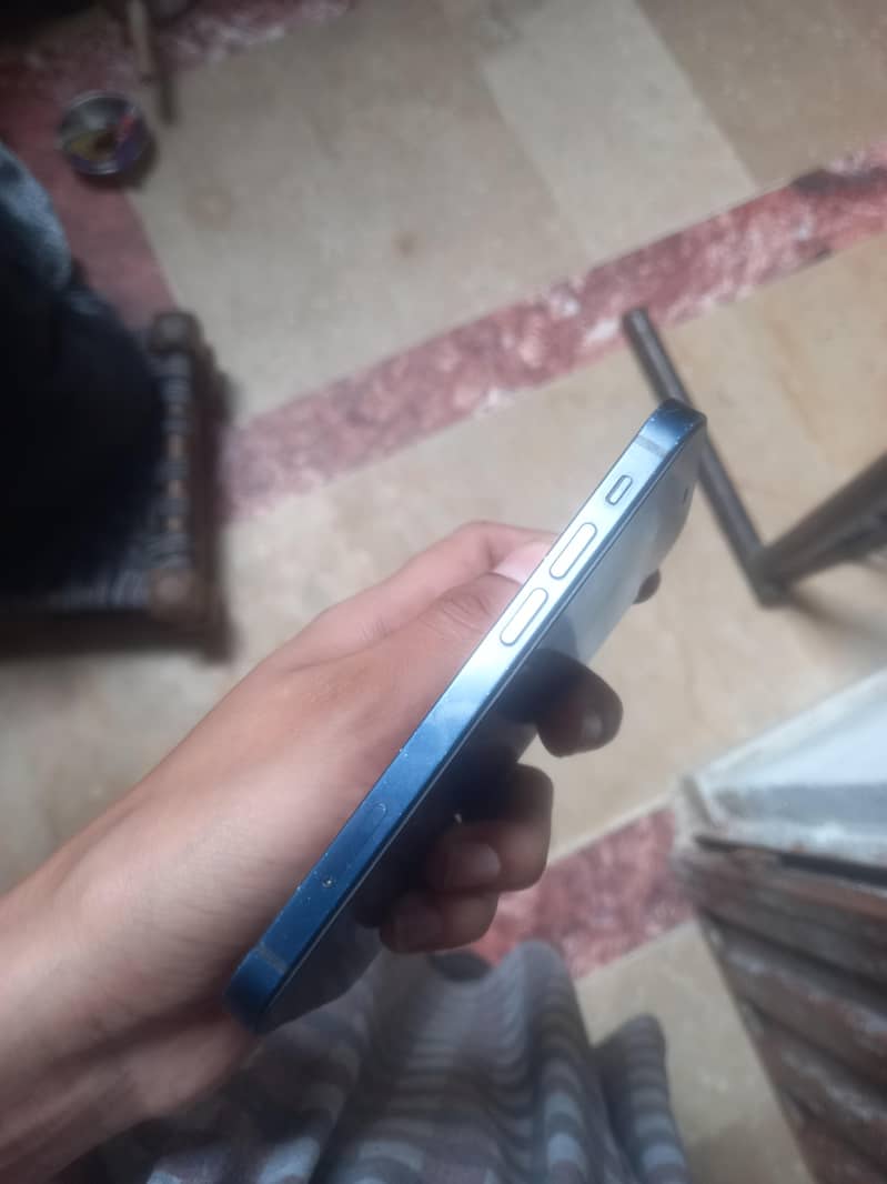 Apple iPhone 12 mini 2