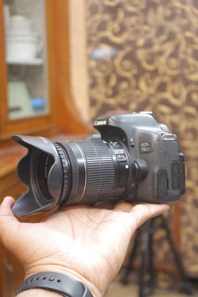 Canon 750D with 18-55mm STM Lens