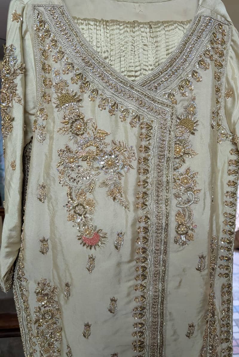 LIBAS E KHAAS inspired 2
