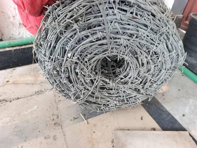 Heavy guage new barbed wire for sale