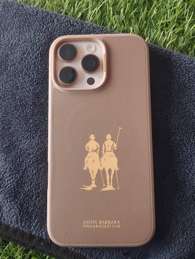 Apple iPhone 16 Pro Max 1