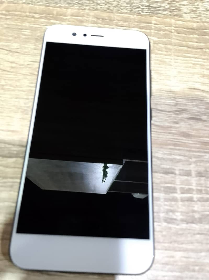 Huawei Nova 2 0