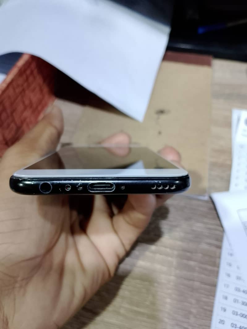 Huawei Nova 2 4