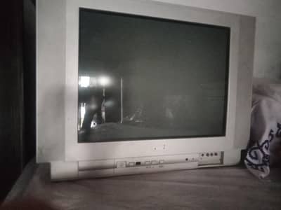 TV sale karna ha