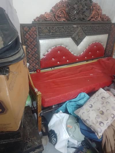 Iron bed or 5 seater sofa