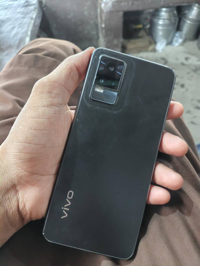 Vivo V21e 1