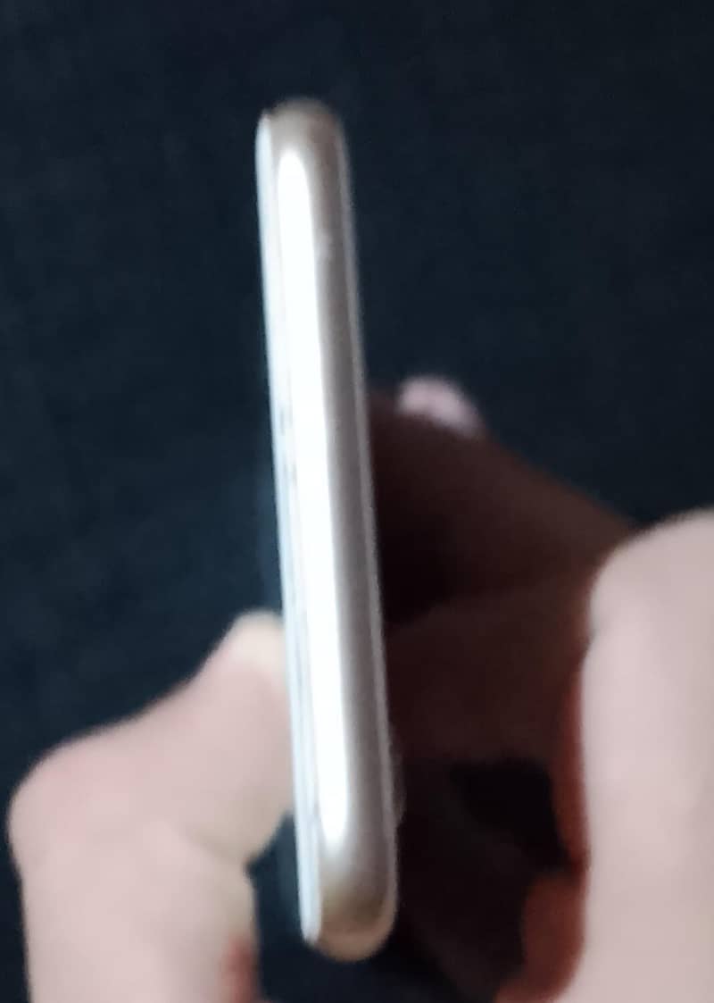 Apple iPhone 6 6