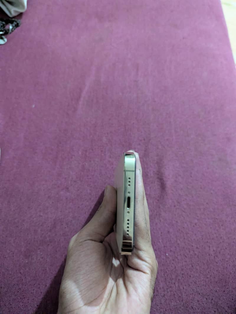 Apple iPhone 13 Pro 6