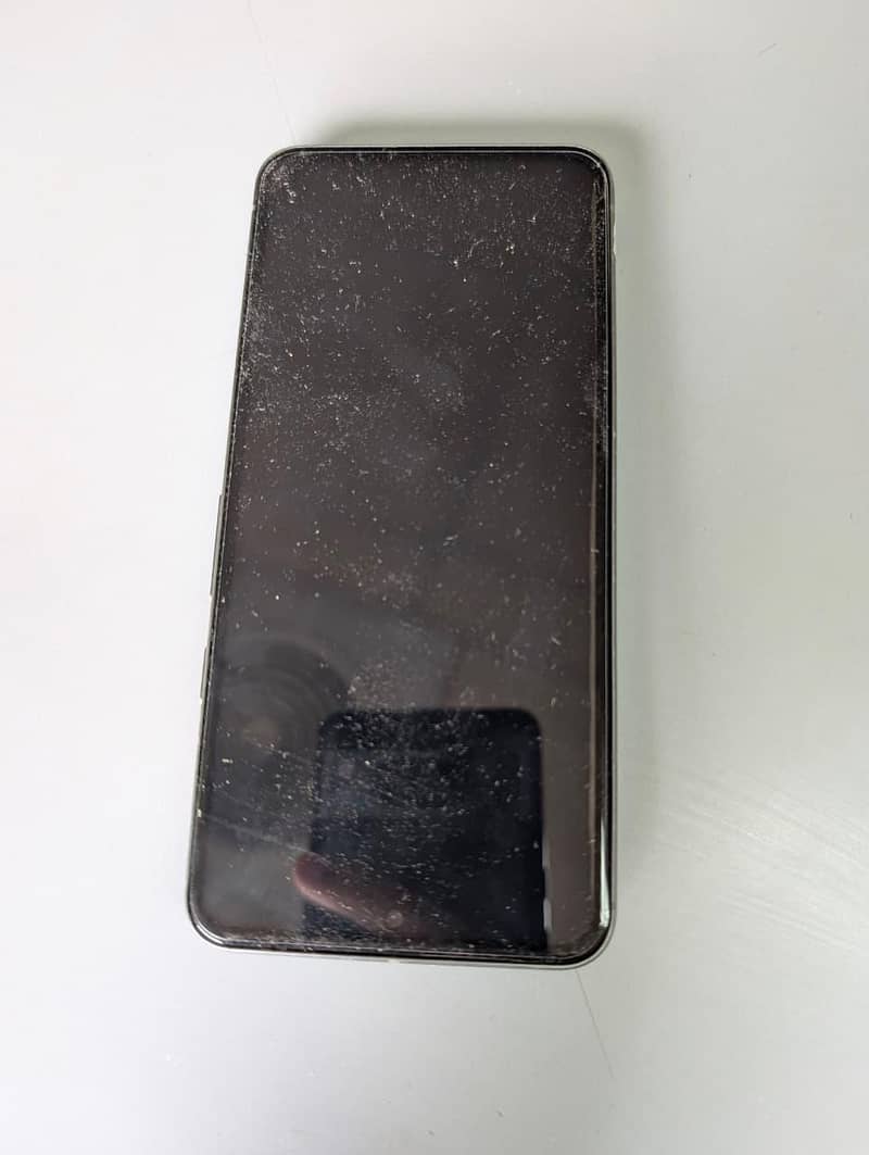 Google Pixel 8(Hazel Grey) – 10/10 Mint Condition 5