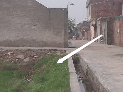 17 Marla plot few steps from 200ft LDA City road near Ferozepur road kahna nau and Ferozepur road gajjumate Lahore